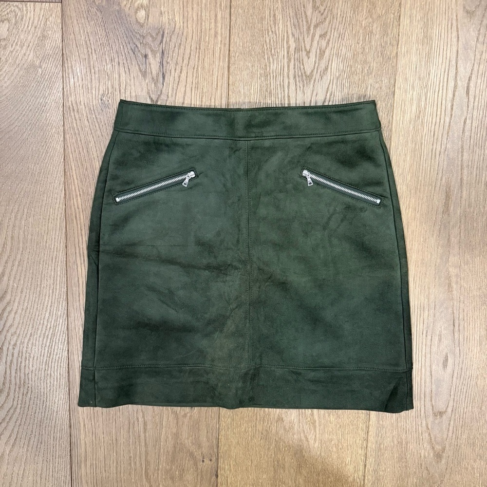 Loft Faux Suede Pocket Skirt in Hunter Green
